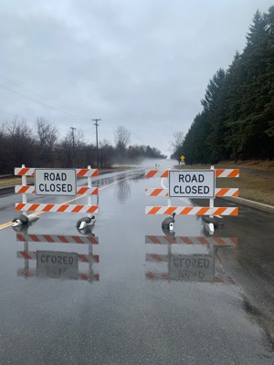 City of Farmington Hills Responds to Water Main Break  at 14 Mile & Verona